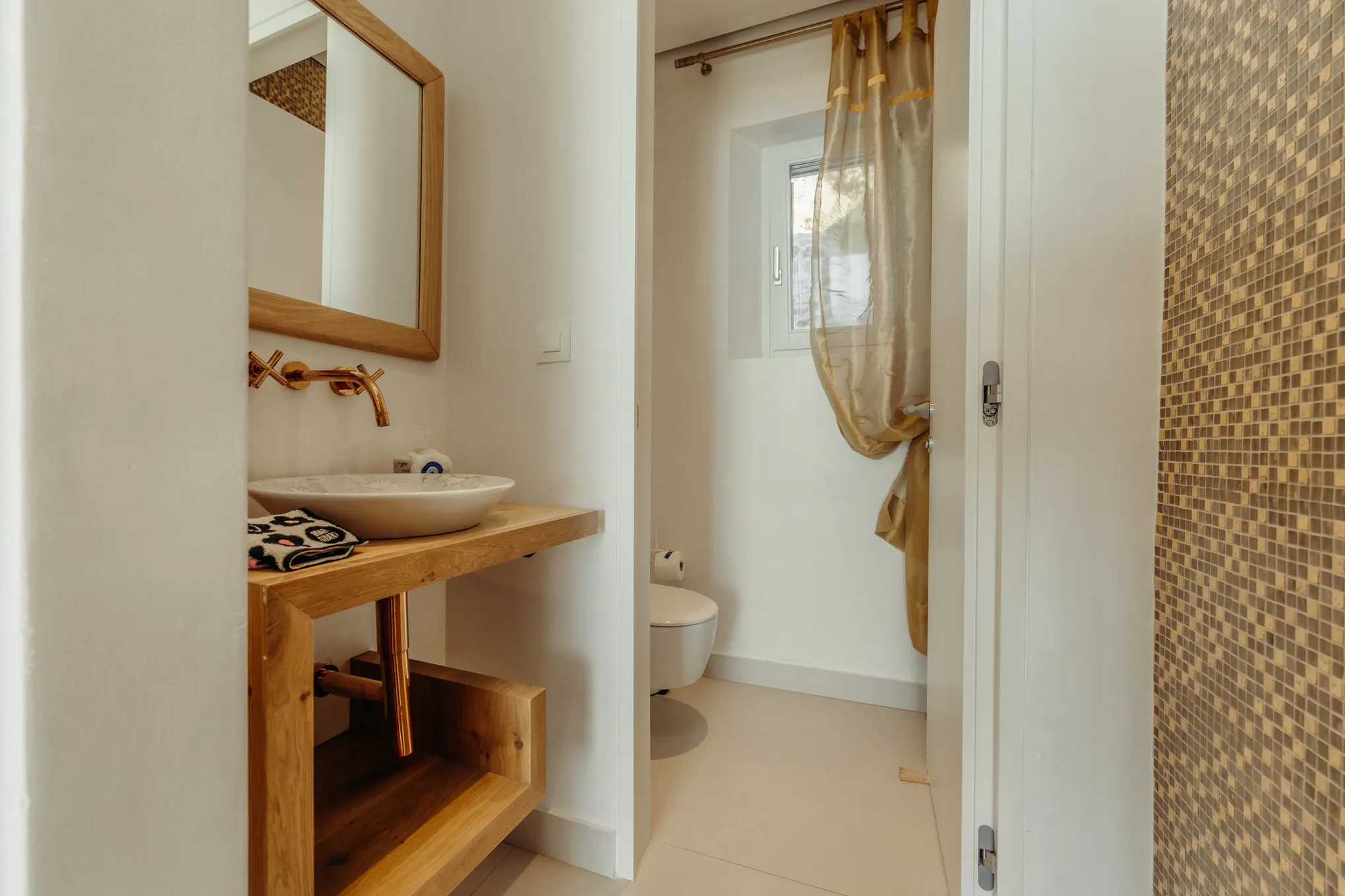 bathroom4